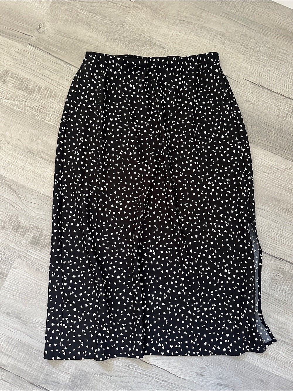 a new day Black Midi Skirt with White Heart Print Scatter